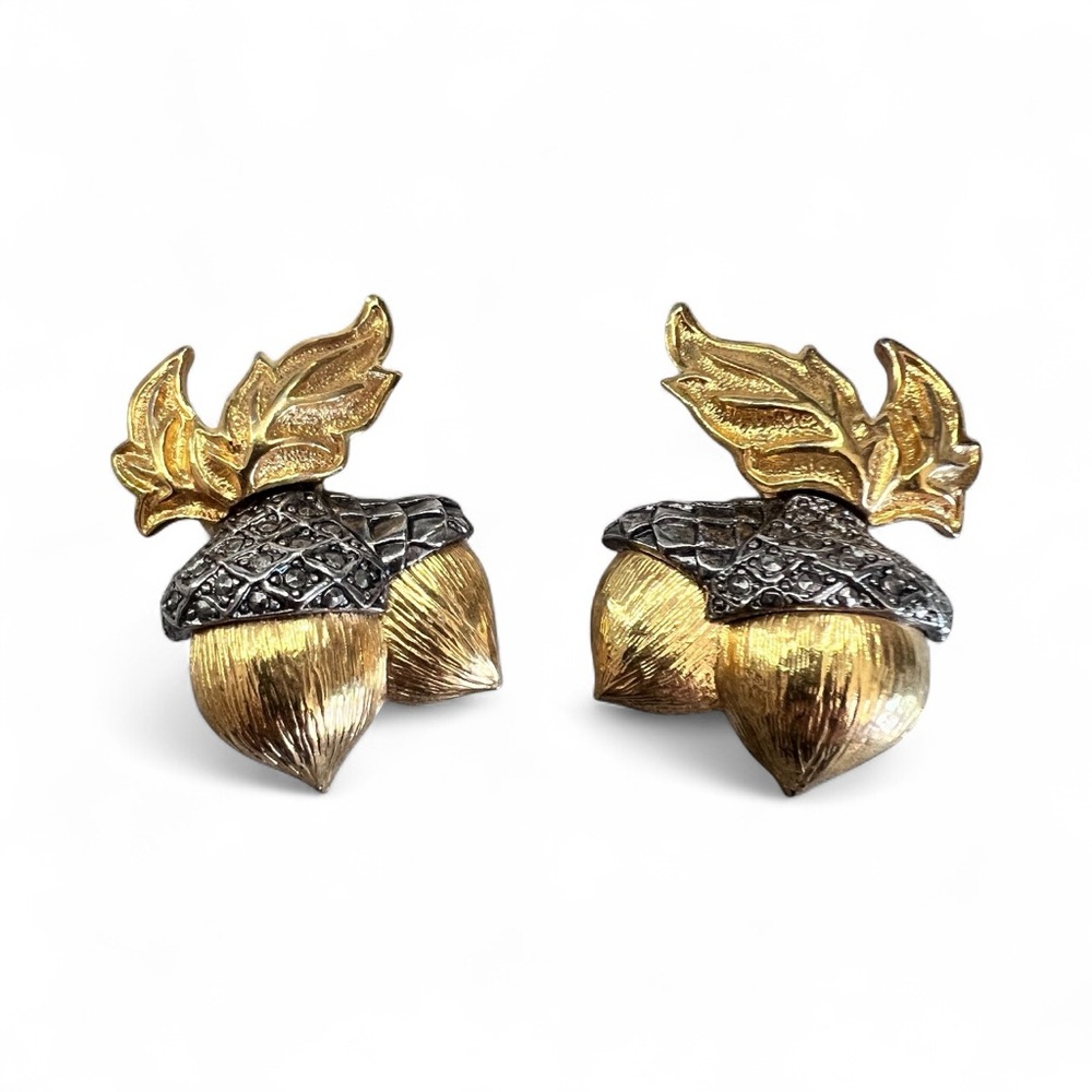🍁Vintage Acorn Clip on Earrings